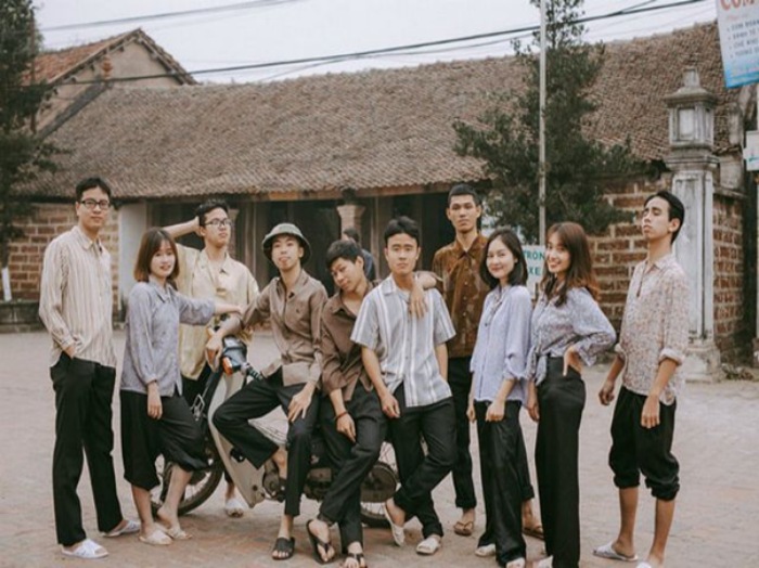 Ngủ mơ thấy đi học cùng bạn cũ