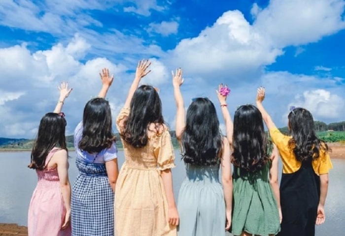 Giấc mộng thấy bạn học cũ chết dự báo chủ mộng sắp gặp sóng gió trong công việc